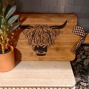 Wooden Cutting Board with Bull Design
